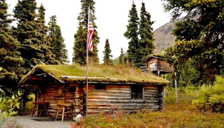 The Story Behind This Simple Cabin In Alaska Is One You Won't Forget