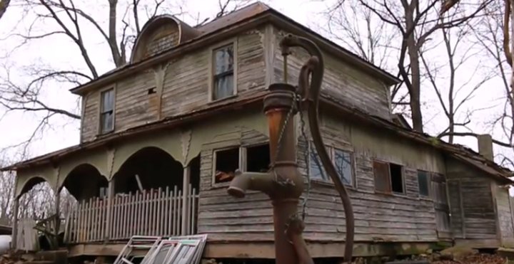 This Mesmerizing Footage Of An Abandoned Missouri Plantation Will Blow Your Mind