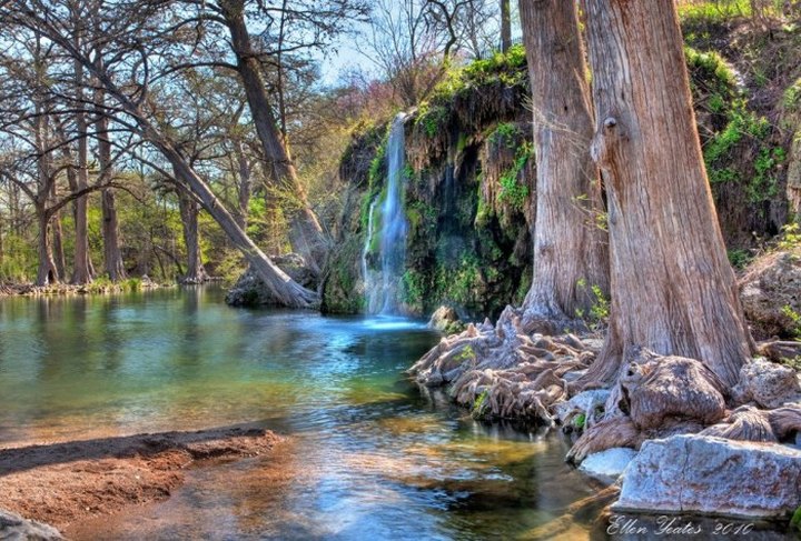 Everyone In Texas MUST Visit This Epic Natural Spring As Soon As Possible