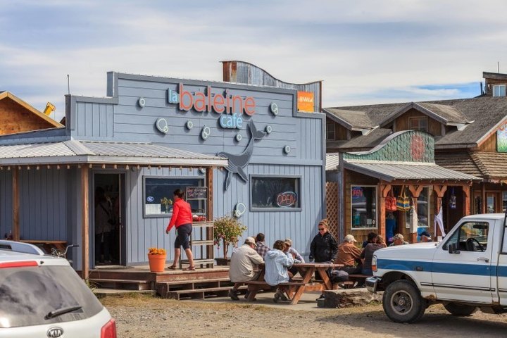 These 15 Extremely Tiny Restaurants In Alaska Are Actually Delicious