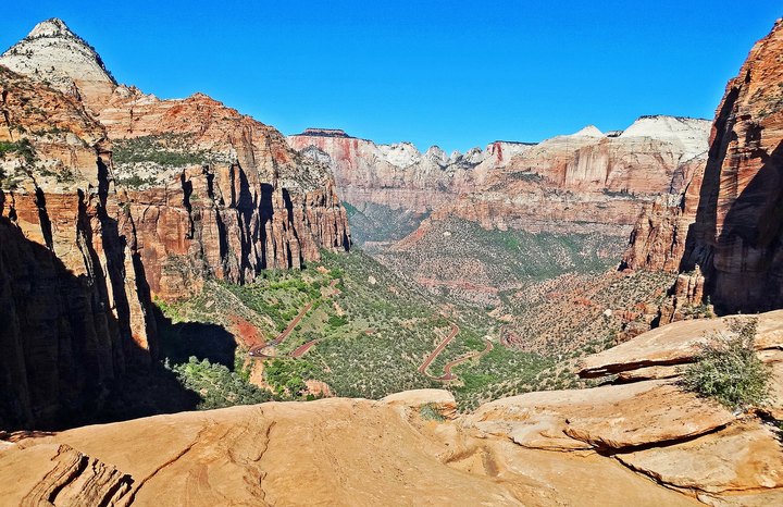 12 Incredible Hikes Under 5 Miles Everyone In Utah Should Take