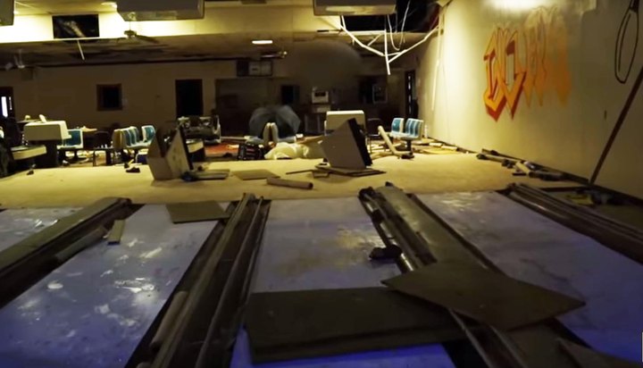 This Horrifying, Forgotten Bowling Alley In Ohio Will Give You The Serious Creeps