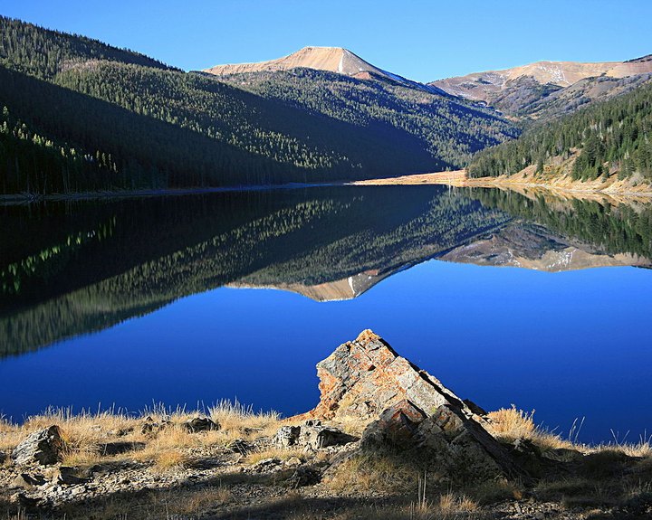 There's Something Magical About These 8 Wyoming Lakes In The Summer