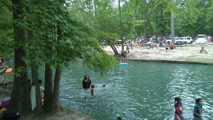 The Beauty Of This Natural Spring In Texas Will Blow You Away