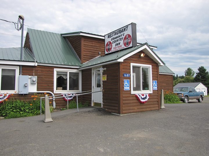 7 Of The Very Best Hole-In-The-Wall Restaurants In Maine