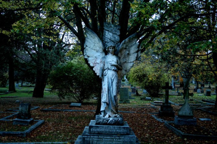 This Haunted Cemetery Near Nashville Is Not For the Faint of Heart