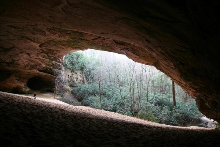 Most People Have No Idea There's A Massive Sand Cave In Virginia...And It's Stunning