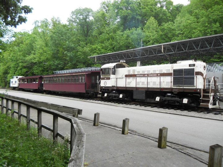 This Epic Train Ride In Kentucky Will Give You An Unforgettable Experience