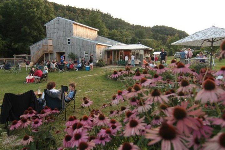 There’s No Restaurant In The World Quite Like Suncrest Gardens Farm In Wisconsin
