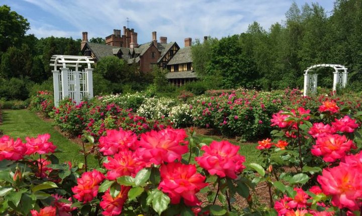 This Underrated Mansion In Ohio Is A True Hidden Gem… And Will Take Your Breath Away