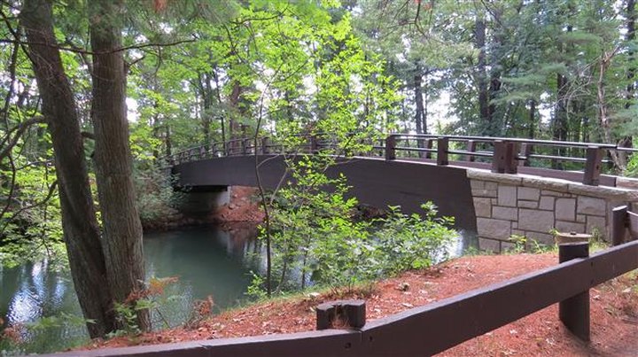 10 Awesome Rail Trails In New Hampshire You'll Want To Visit