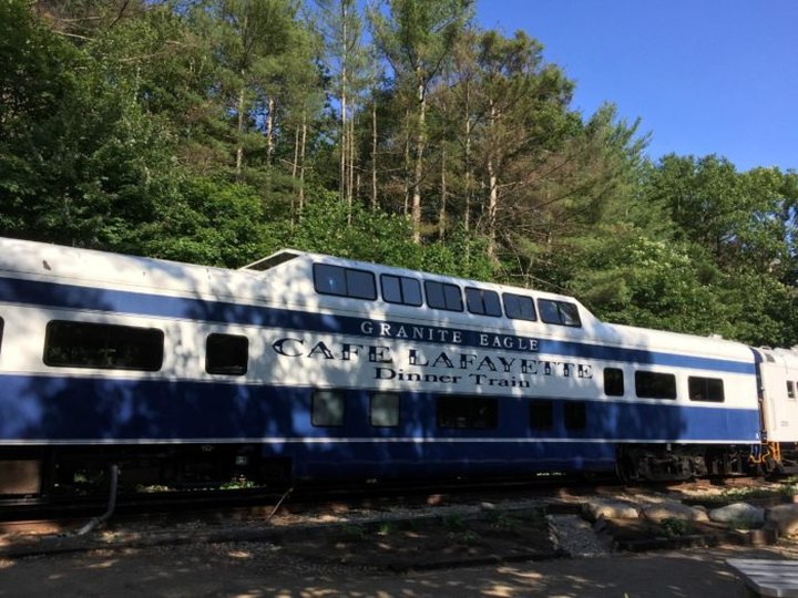 This Train In New Hampshire Is Actually A Restaurant And You Need To Visit