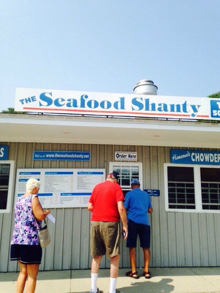 These 10 Seafood Shacks In Massachusetts Will Make Your Mouth Water