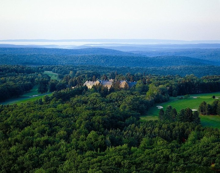 This Hidden Resort In Pennsylvania Is The Perfect Place To Get Away From It All