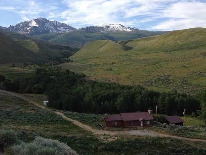 These Cozy Cabins Are Everything You Need For The Ultimate Fall Getaway In Nevada