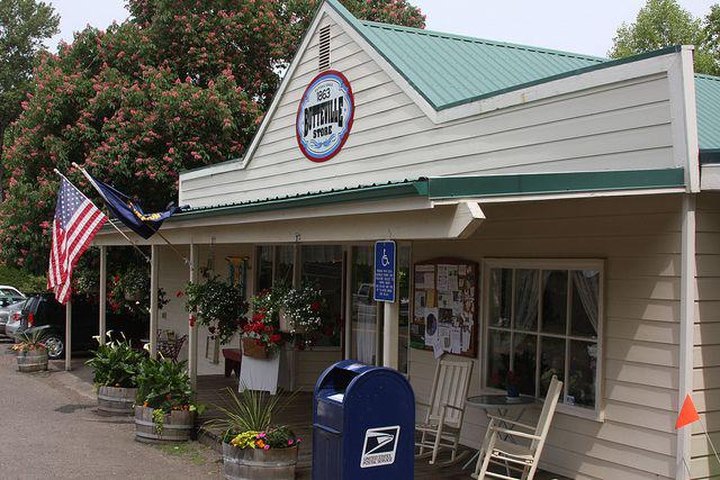 The Oldest General Store In Oregon Has A Fascinating History