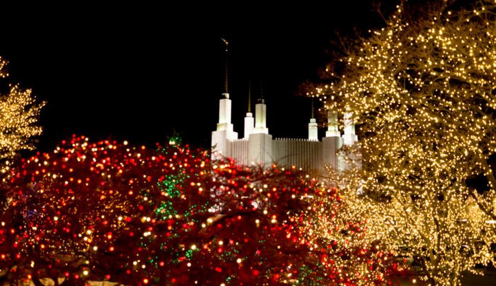 14 Christmas Light Displays Near Washington DC That Are Pure Magic