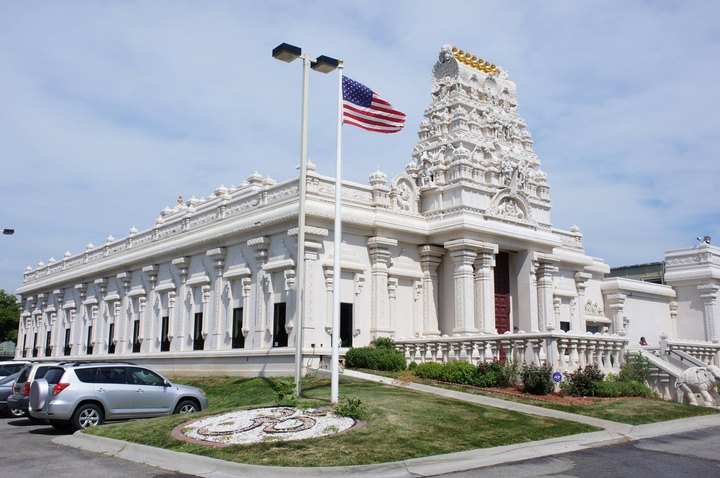 Not Many People Realize This Incredible Temple Is Hiding In Nebraska