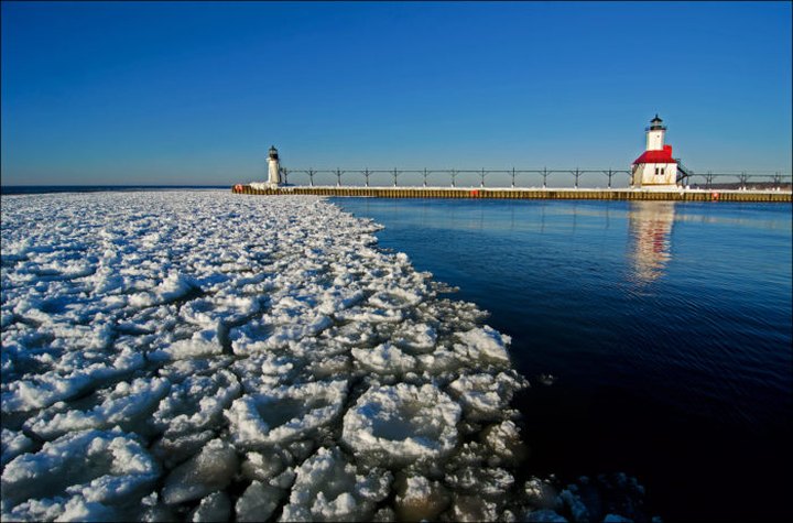 The Natural Phenomenon That Happens Every Winter In Michigan Is Truly Fascinating