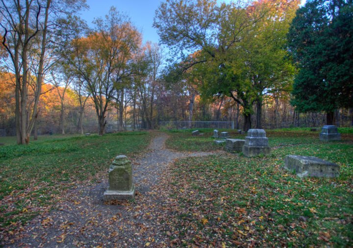 The Haunted Hike In Illinois That Will Send You Running For The Hills