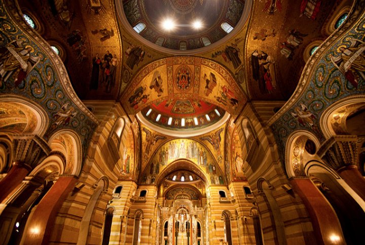 The Little-Known Church Hiding In Missouri That Is An Absolute Work Of Art