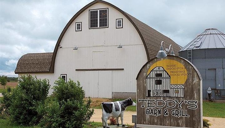 This Steakhouse In A Barn Is The Picture Perfect Iowa Restaurant