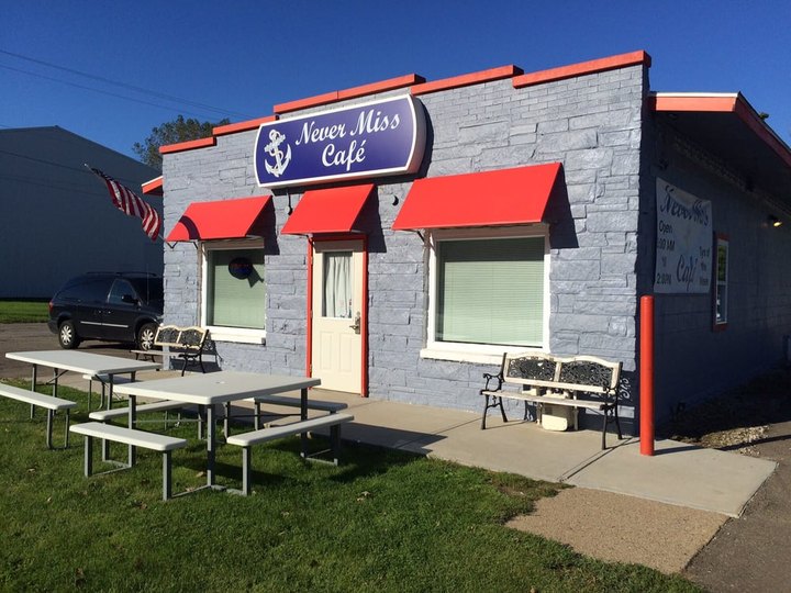11 Unsuspecting Restaurants In Michigan With Food So Good It Should Be Illegal