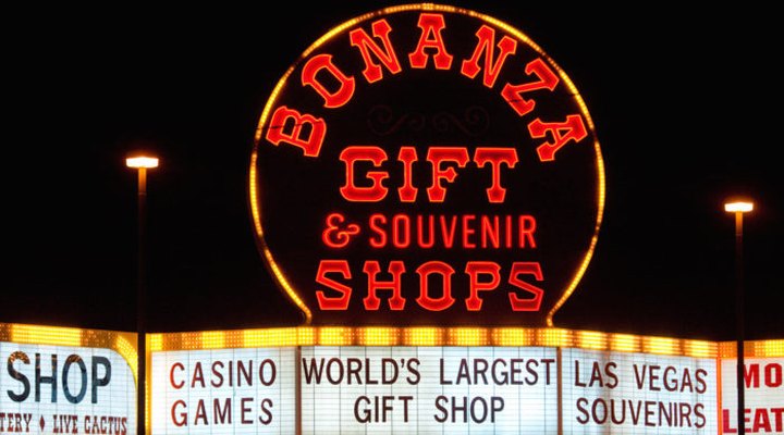 You Could Get Lost For Hours In The World's Largest Gift Shop In Nevada