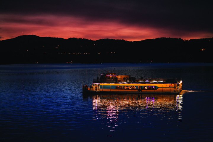 9 Gorgeous Lake Cruises In Idaho That Are Refreshingly Perfect For Summer
