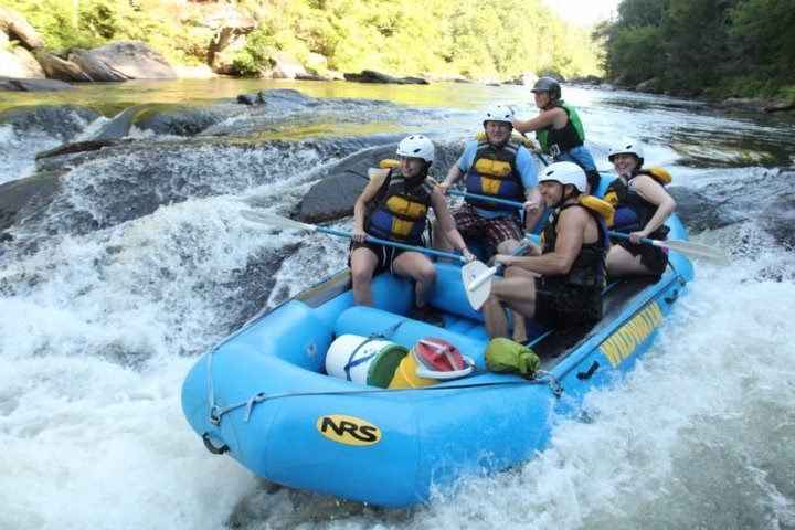 The Insanely Fun Rafting Tour In South Carolina Everyone Will Love