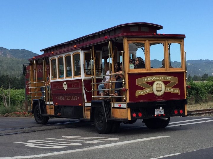 There's A Magical Trolley Ride In Northern California That Most People Don't Know About
