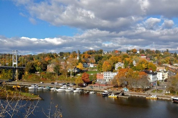 This Charming New York Town Is Picture Perfect For An Autumn Day Trip