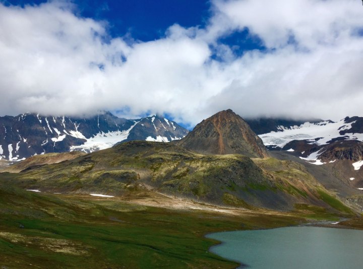 Take This Gorgeous Alpine Trail To Crystal Lakes In Alaska
