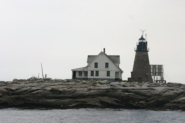 You'll Be Terrified By The Stories Of These 5 Haunted Islands In Maine
