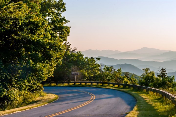 One Of America's Most Scenic Drives Passes Right Through A National Park