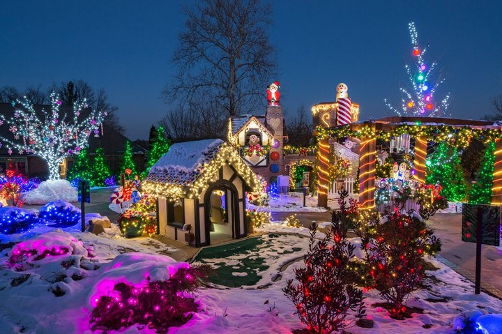 The Mesmerizing Christmas Display In Ohio With Over 1 Million Glittering Lights
