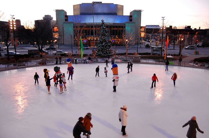 You'll Never Forget A Visit To The Largest Ice Skating Rink In Milwaukee