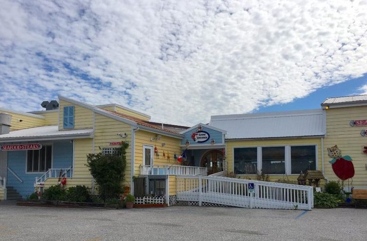 This Amazing Seafood Shack On The Delaware Coast Is Absolutely Mouthwatering