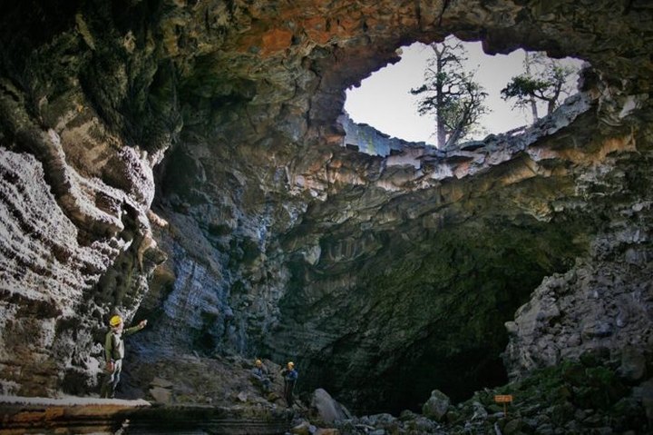 The Underground Caves In New Mexico That Make You Feel Like You’ve Been Transported To A Different World