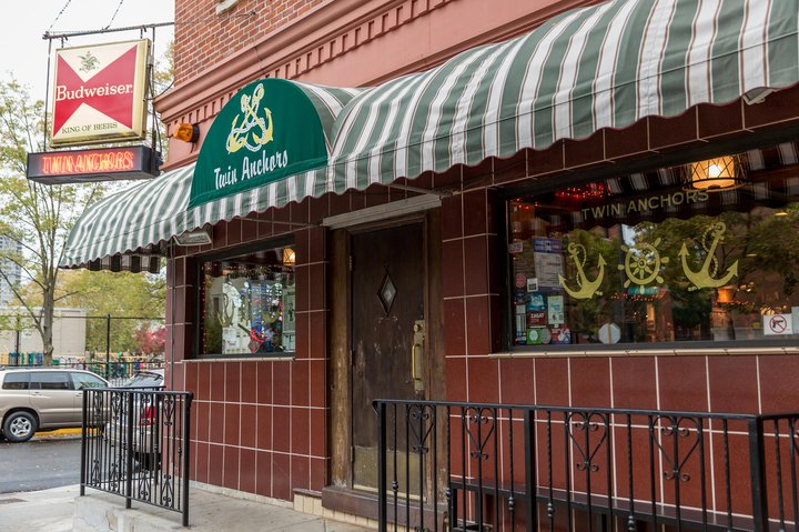 This Iconic Restaurant In Chicago Just Might Serve The Best Ribs In The Entire World