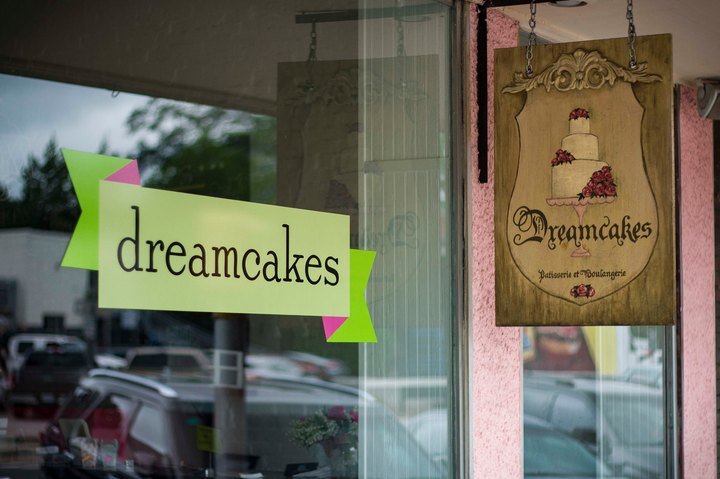 The One Cupcake Shop In Alabama That's Guaranteed To Satisfy Your Sweet Tooth