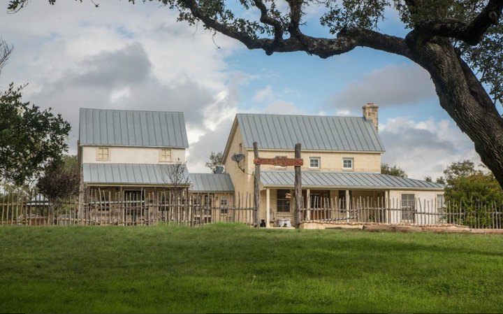 The Bed And Breakfast With Themed Rooms That Take You On A Journey Through Texas History