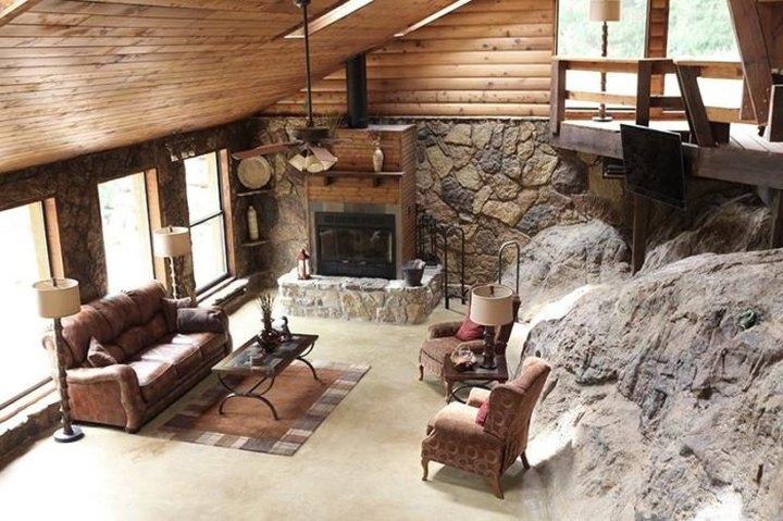 You Can Finally Stay Overnight In This Luxurious Cave In Missouri