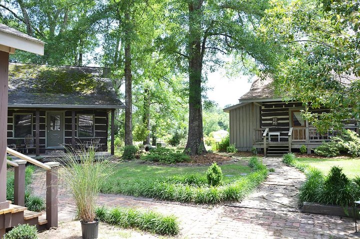 This Log Cabin Village In Mississippi May Just Be Your New Favorite Destination