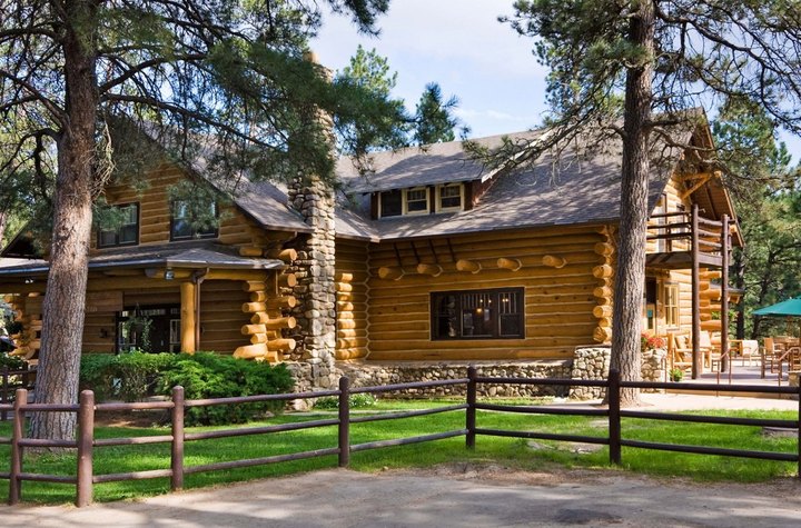 This Wild West-Themed Lodge Hiding In South Dakota Is The Perfect Escape From It All