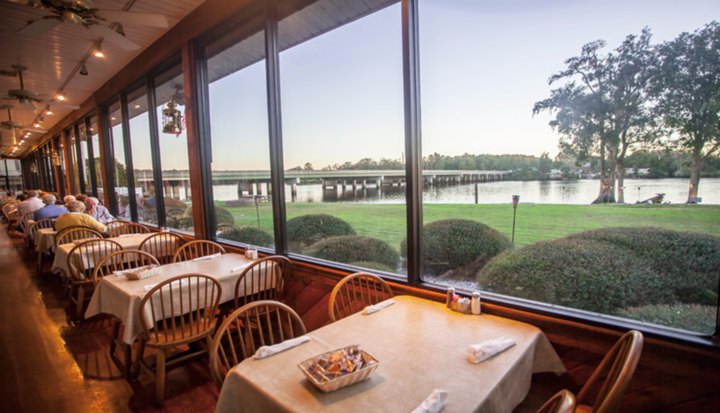 The Charming Riverfront Restaurant With Some Of The Best Seafood In Georgia