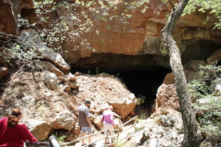 Most People Don't Know You Can Go Cave Camping Right Here In Oklahoma And It's Amazing