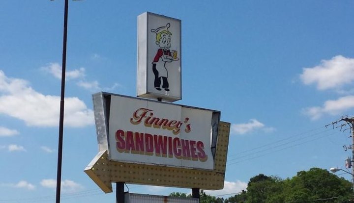 This Unsuspecting Mississippi Diner Has Some Of The Best Food In The South