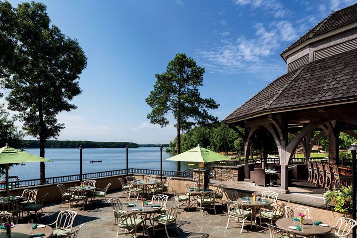This Gorgeous Waterfront Restaurant In Georgia Will Be Your New Favorite Summer Dining Experience