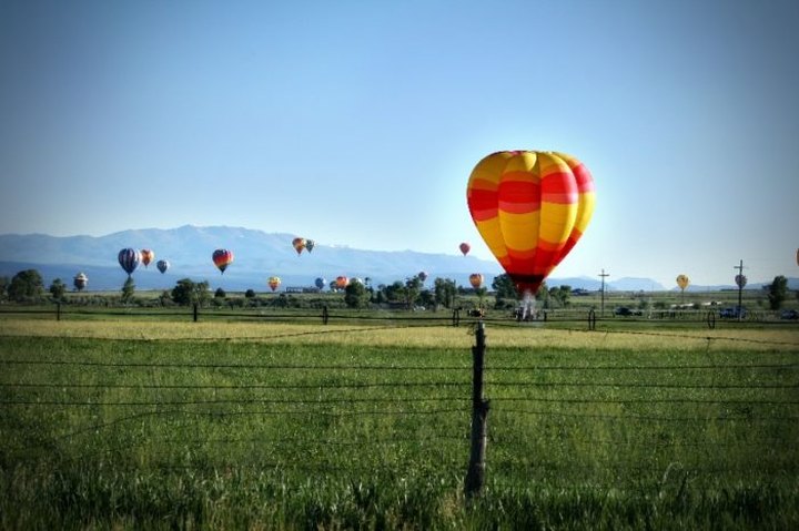Spend The Day At This Hot Air Balloon Festival In Utah For A Uniquely Colorful Experience